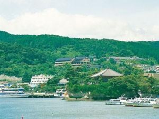 【貸切風呂無料】松島の四季　ズワイガニ付き　ミニ和食膳＆ハーフバイキング